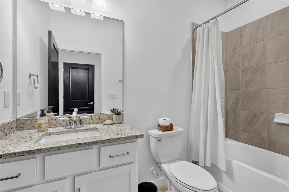 15522 ISLANDWALK AVENUE Bradenton, FL 34211