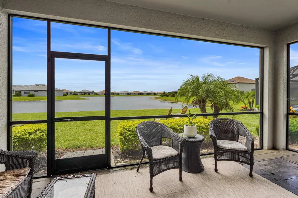 15522 ISLANDWALK AVENUE Bradenton, FL 34211