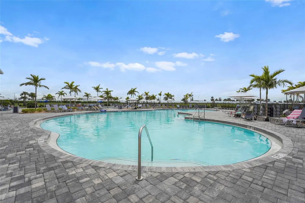 15522 ISLANDWALK AVENUE Bradenton, FL 34211