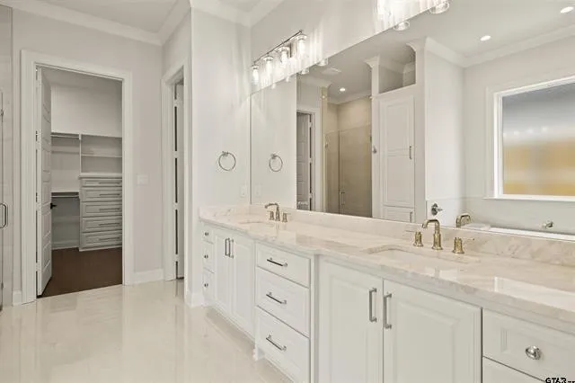 3008 Forest Trail Tyler, TX 75703