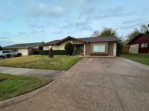 1803 Redbud Circle