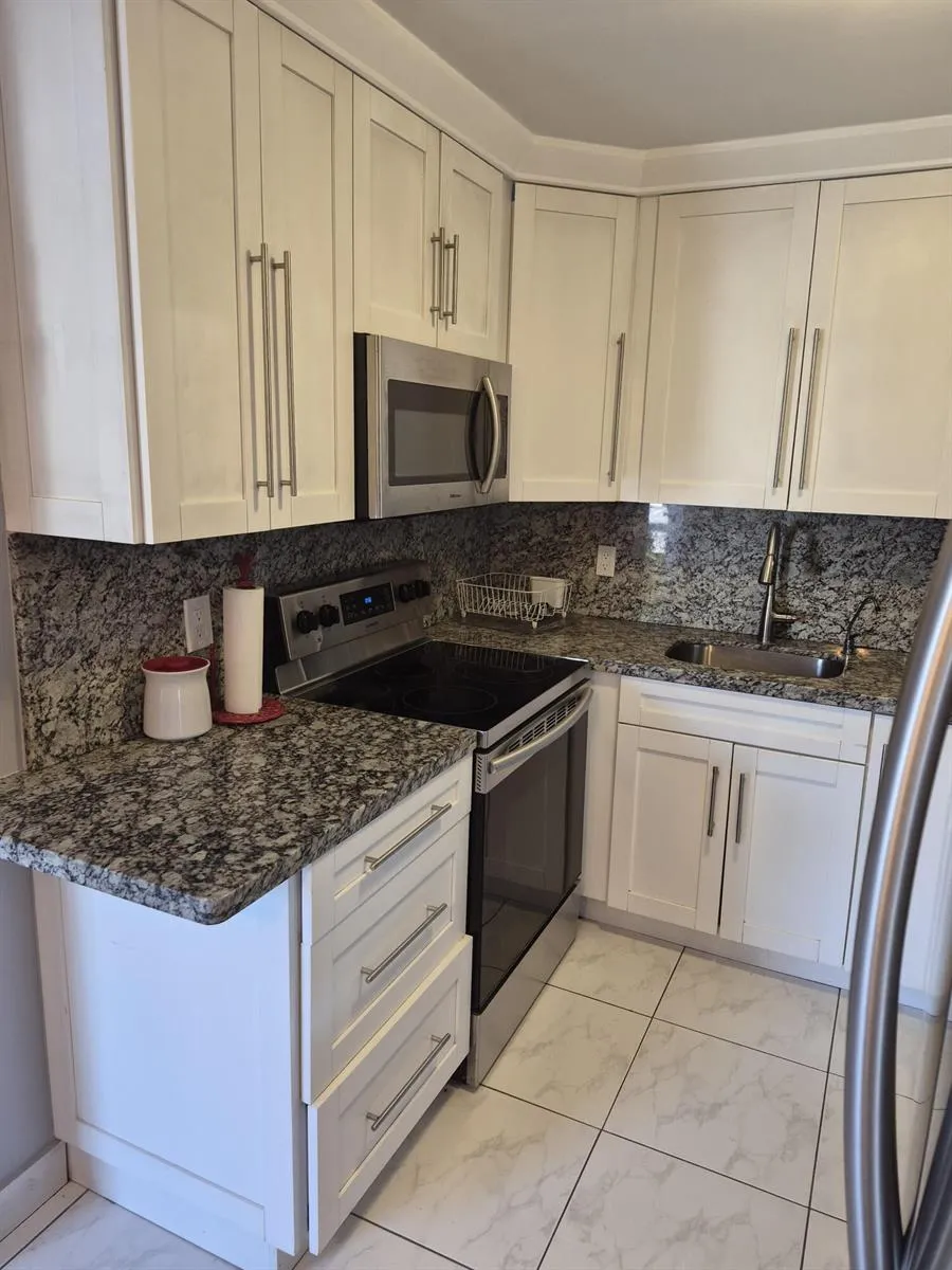 3362 CYNTHIA LANE #114 