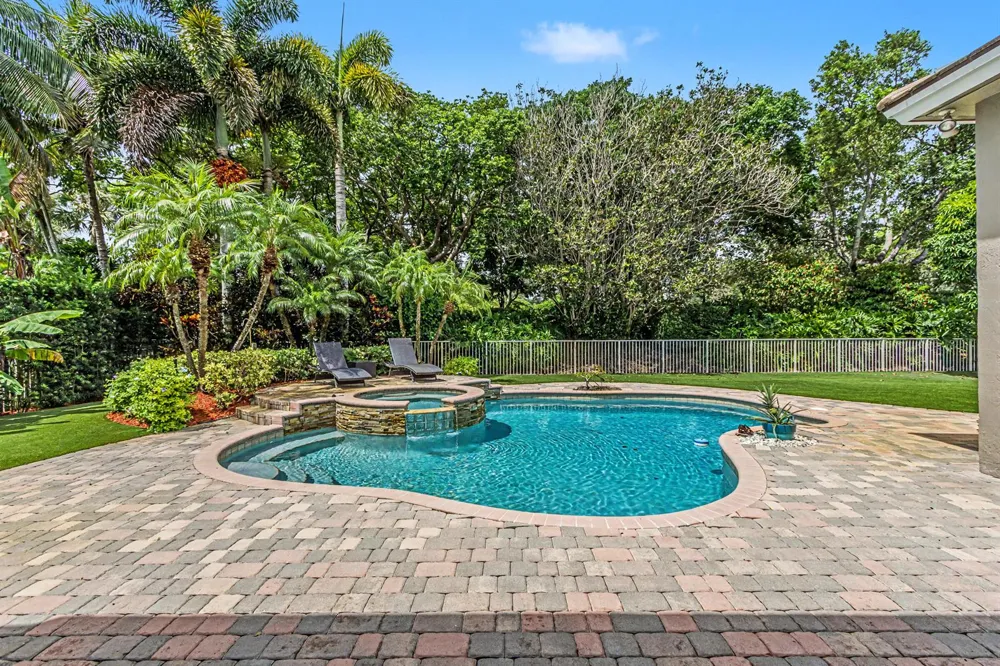 6493 NW 105th Terrace Parkland, FL 33076