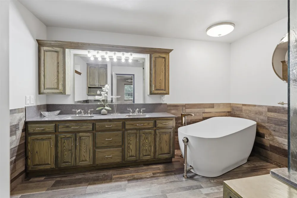 4707 E 116th Street Perkins, OK 74059