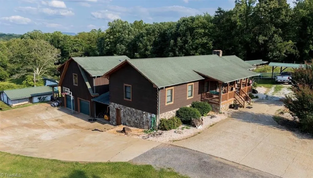 300 Tom Hunter Road Pilot Mountain, NC 27041