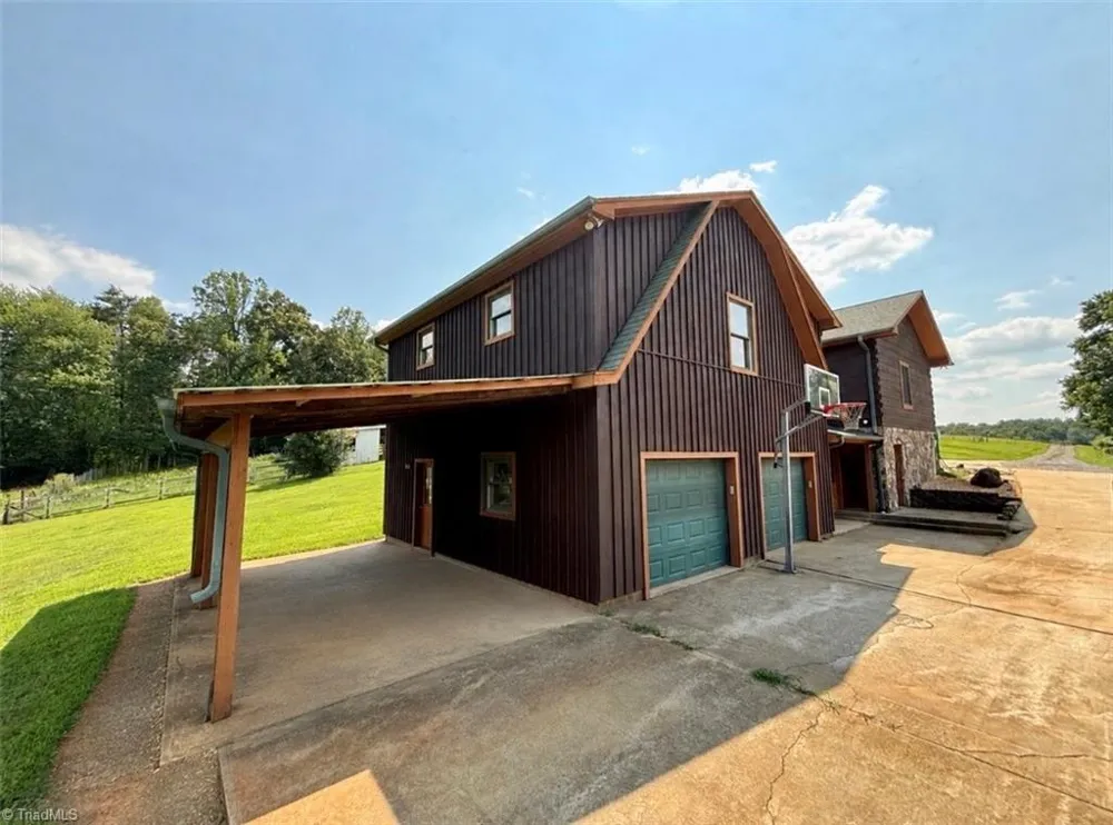 300 Tom Hunter Road Pilot Mountain, NC 27041