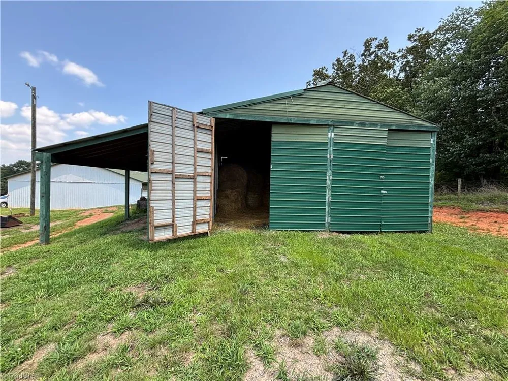 300 Tom Hunter Road Pilot Mountain, NC 27041