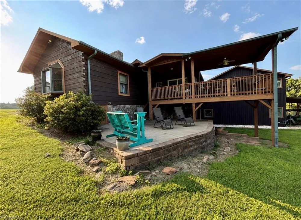 300 Tom Hunter Road Pilot Mountain, NC 27041