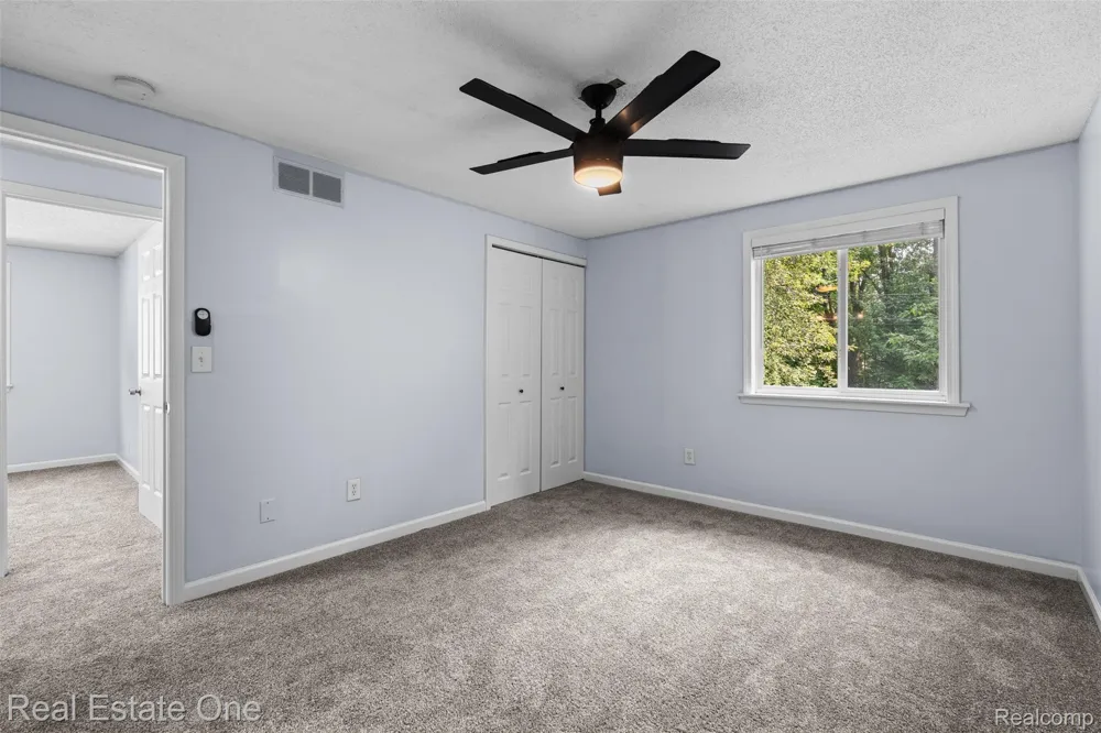 718 Miller Road Orion Charter Township, MI 48362