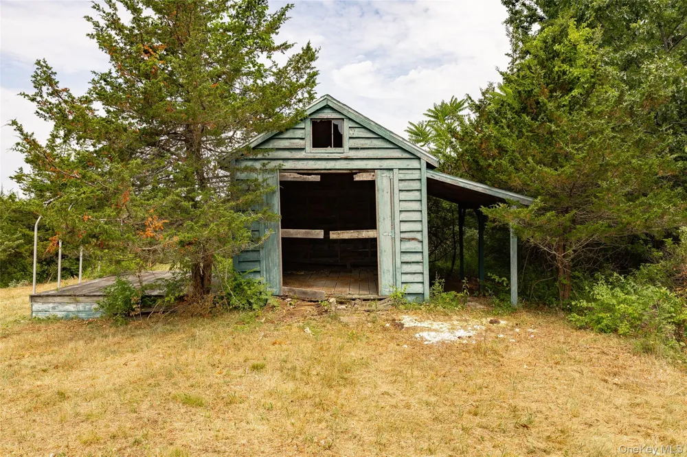 88 Top of the Hill Lane Stanfordville, NY 12581