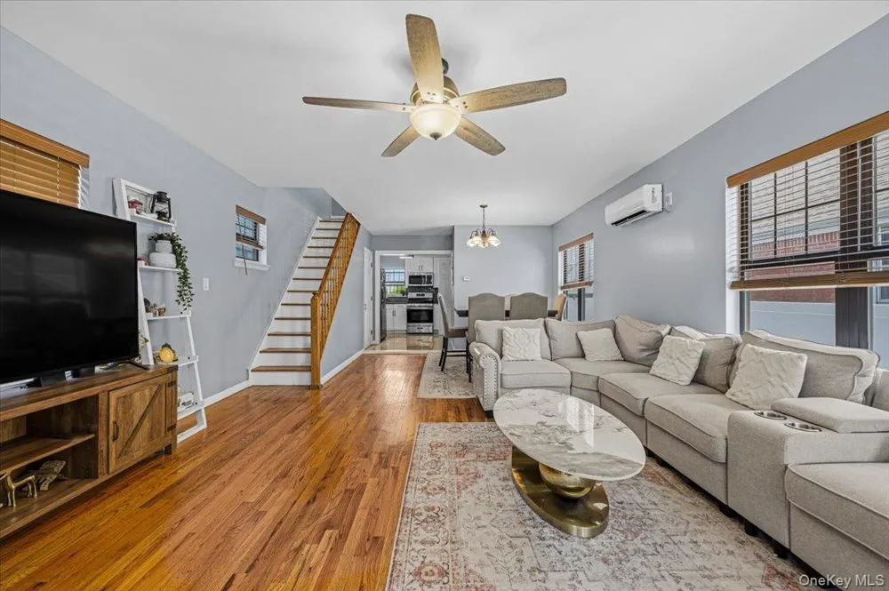 21825 104th Avenue Queens Village, NY 11429