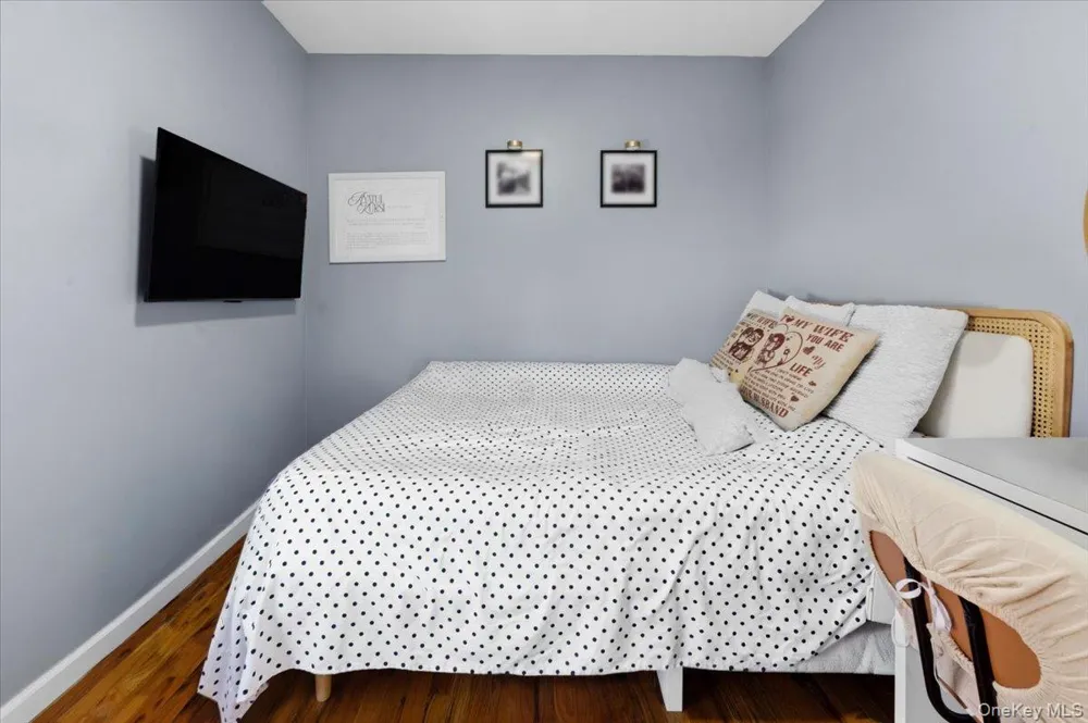21825 104th Avenue Queens Village, NY 11429