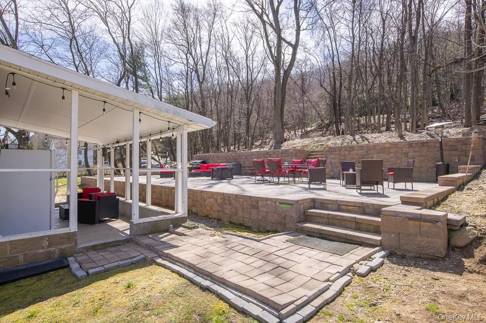 325 Westside Avenue Haverstraw, NY 10927