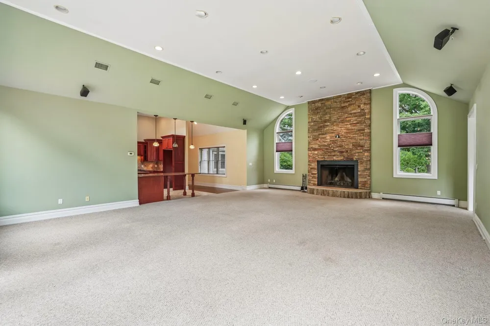 55 Strawtown Road New City, NY 10956