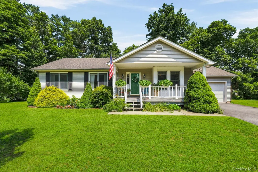 22 Rosewood Lane Wurtsboro, NY 12790