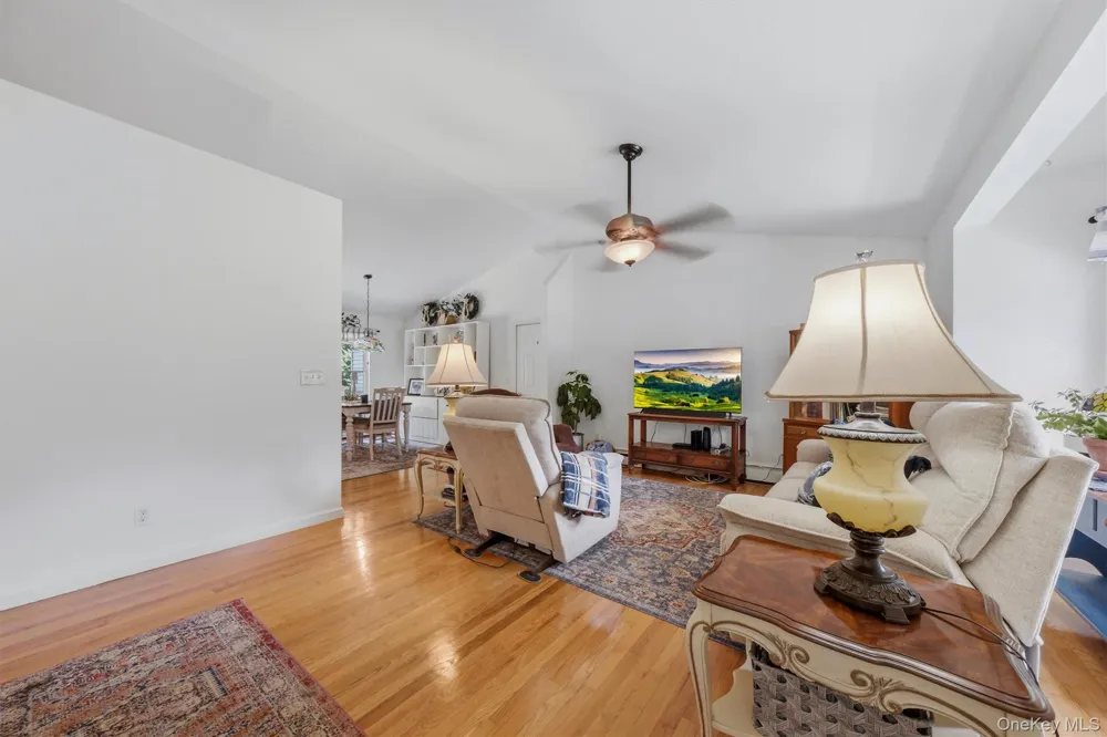 22 Rosewood Lane Wurtsboro, NY 12790