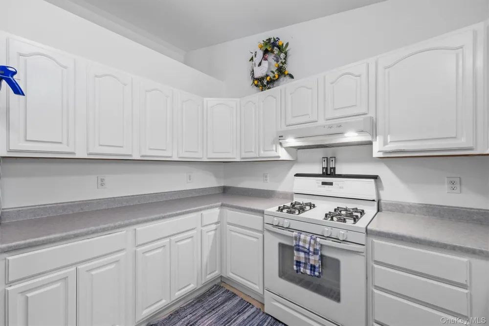 22 Rosewood Lane Wurtsboro, NY 12790