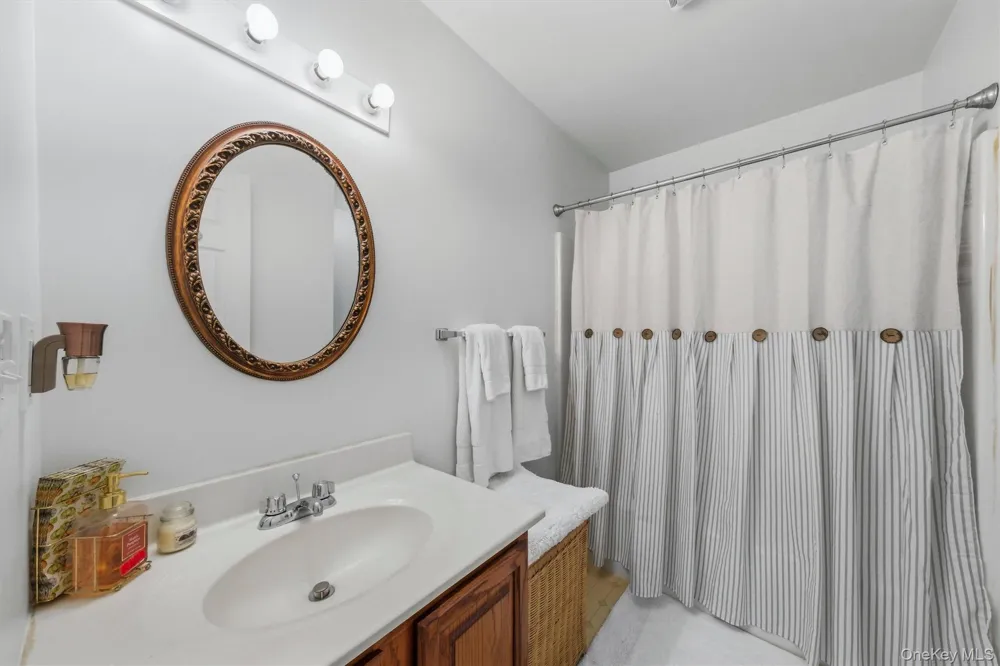 22 Rosewood Lane Wurtsboro, NY 12790