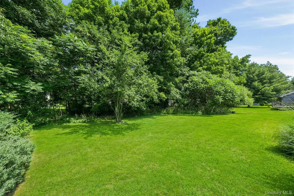 22 Rosewood Lane Wurtsboro, NY 12790