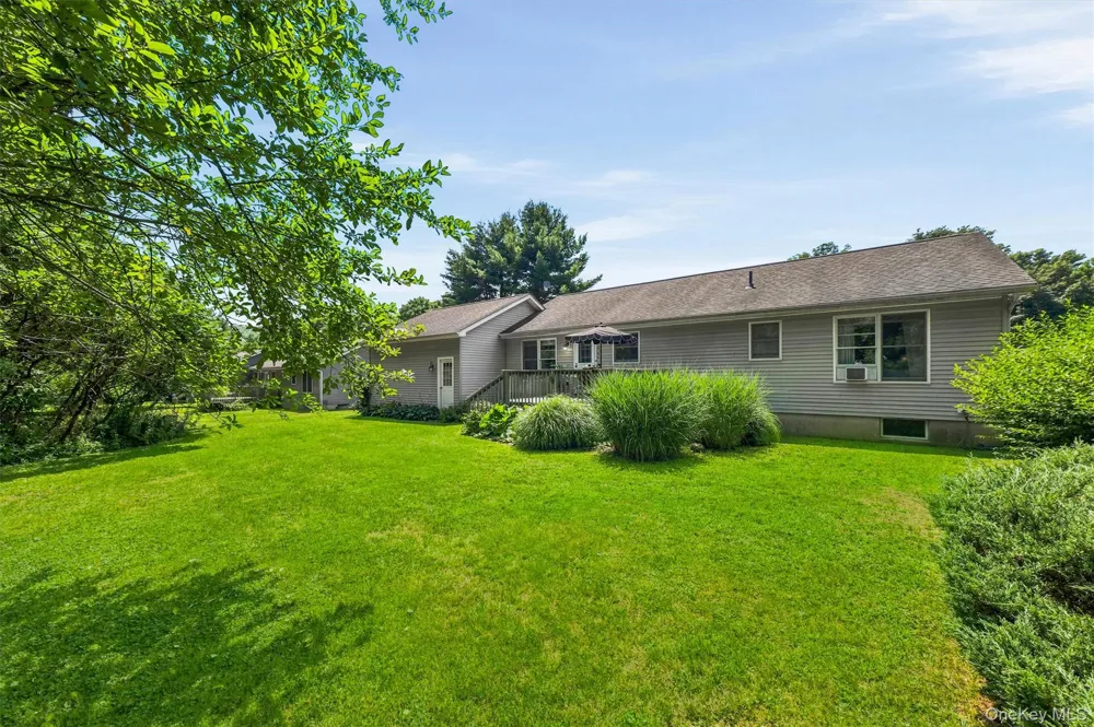 22 Rosewood Lane Wurtsboro, NY 12790