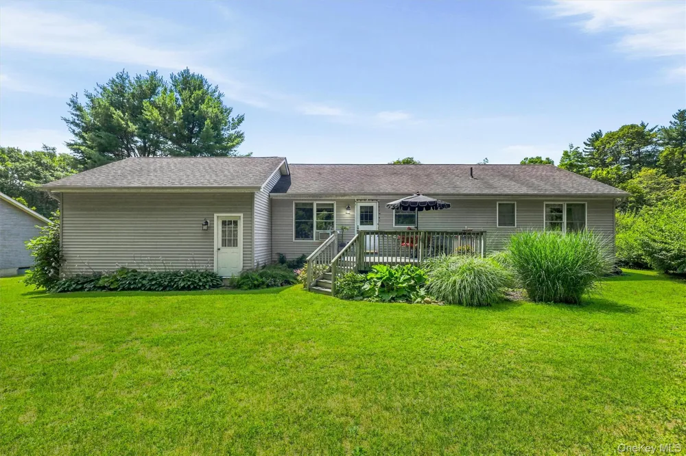 22 Rosewood Lane Wurtsboro, NY 12790