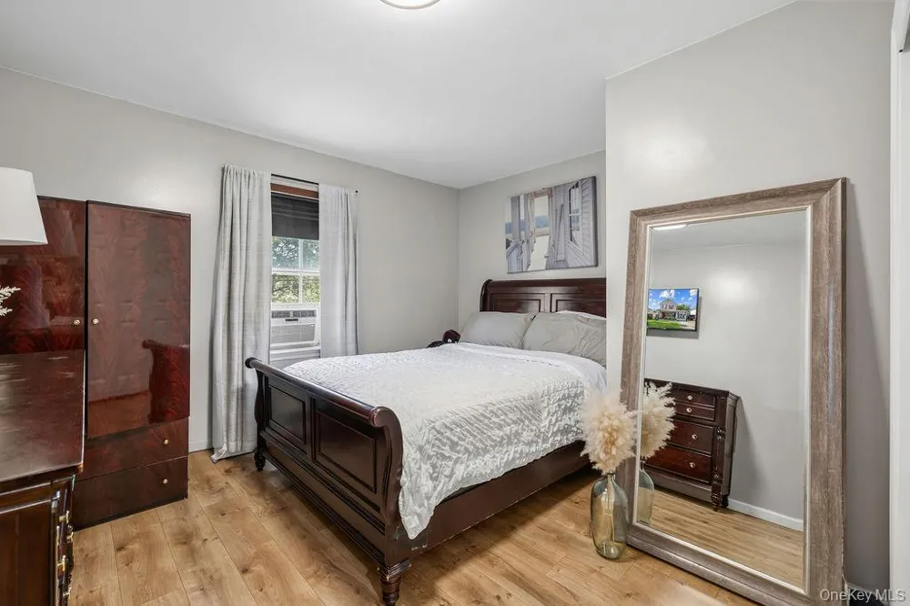 30 Fred Hect Road Spring Valley, NY 10977