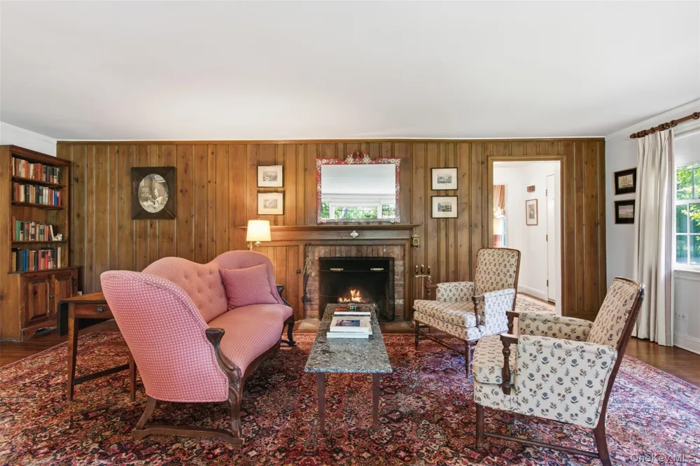 1936 Midlane Muttontown, NY 11791