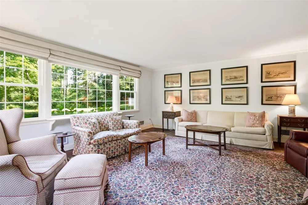 1936 Midlane Muttontown, NY 11791