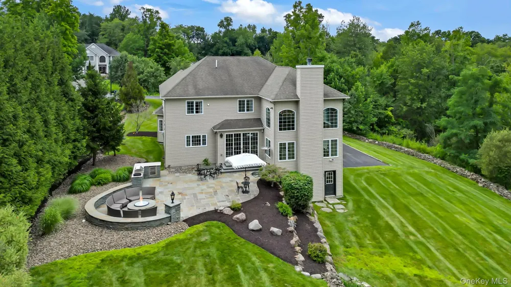 31 Greenwich Avenue Central Valley, NY 10917