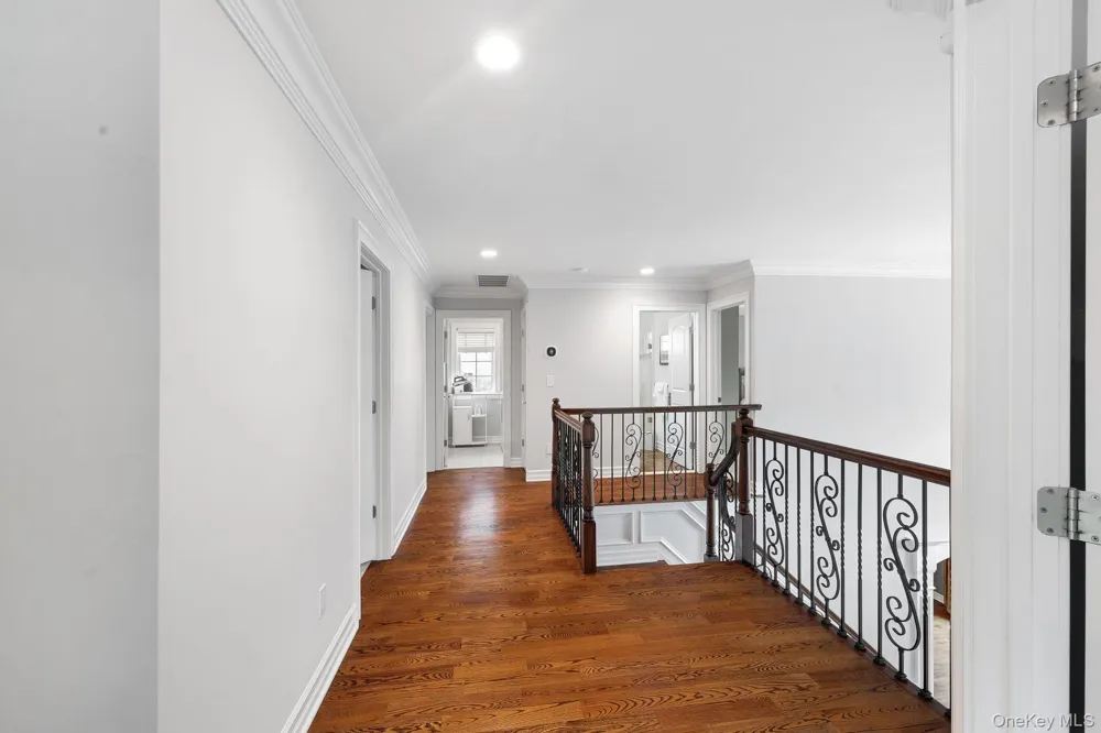 31 Greenwich Avenue Central Valley, NY 10917