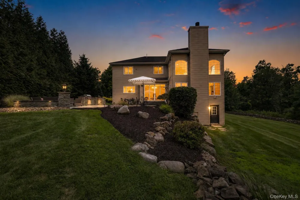 31 Greenwich Avenue Central Valley, NY 10917