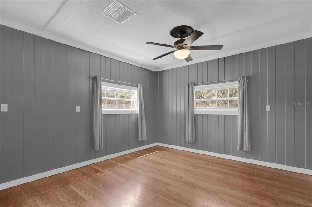 14043 TENNESSEE AVENUE Astatula, FL 34705