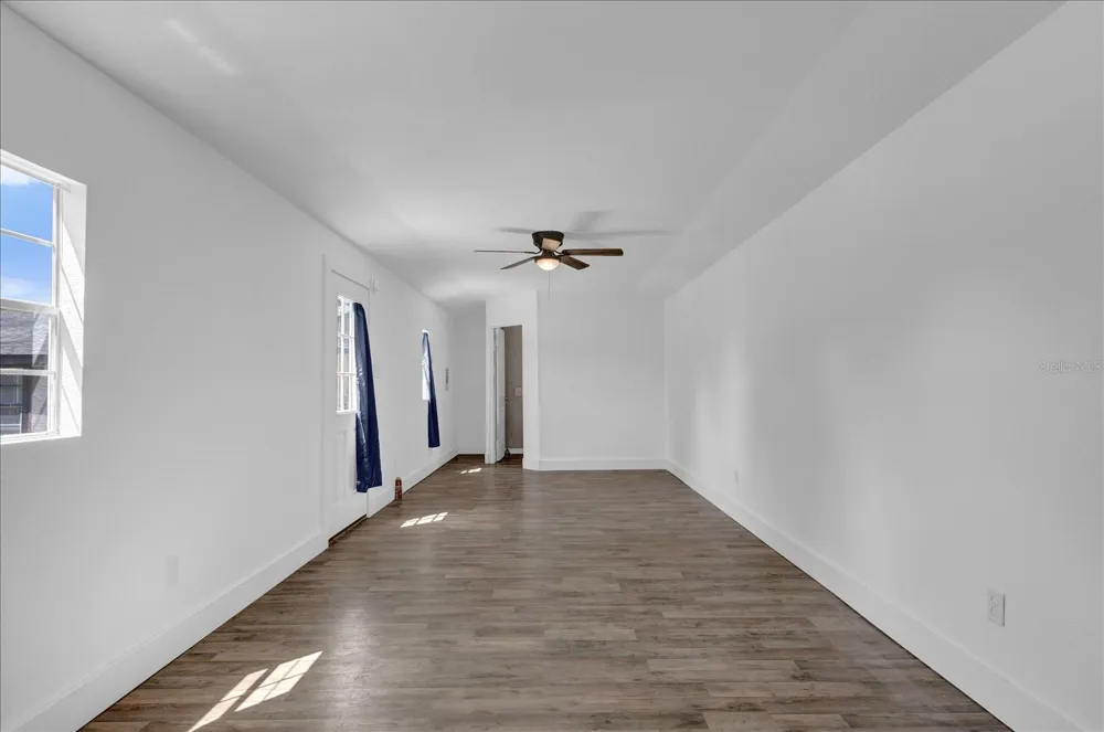 14043 TENNESSEE AVENUE Astatula, FL 34705