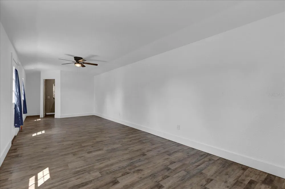 14043 TENNESSEE AVENUE Astatula, FL 34705