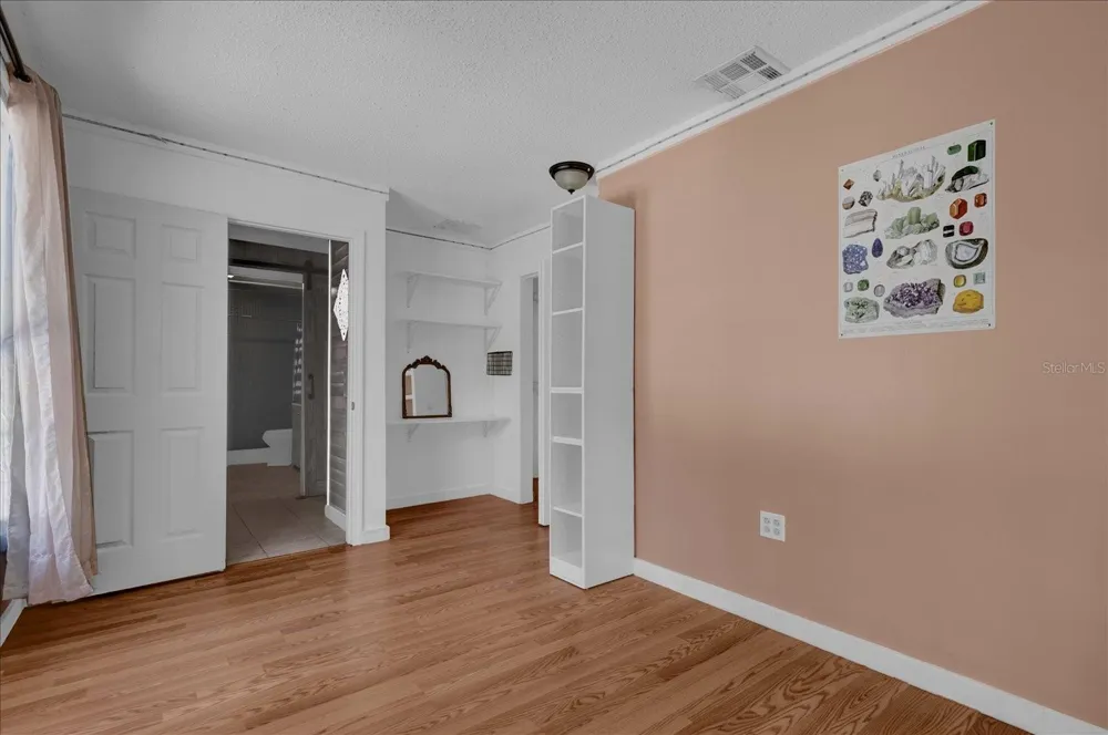 14043 TENNESSEE AVENUE Astatula, FL 34705