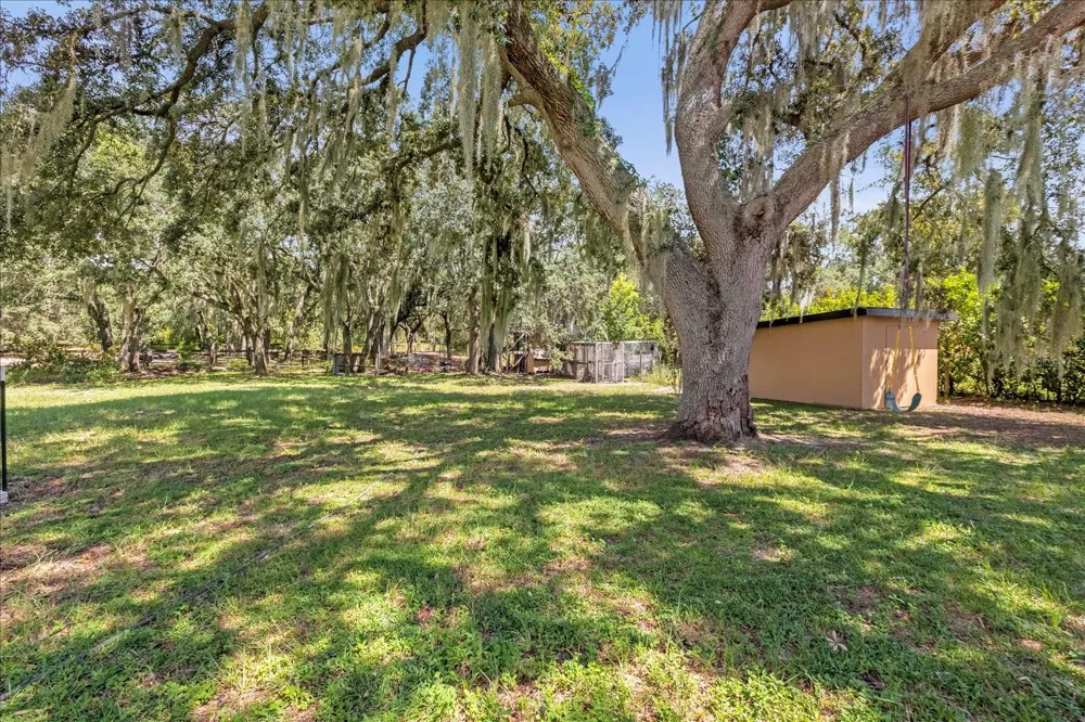 14043 TENNESSEE AVENUE Astatula, FL 34705