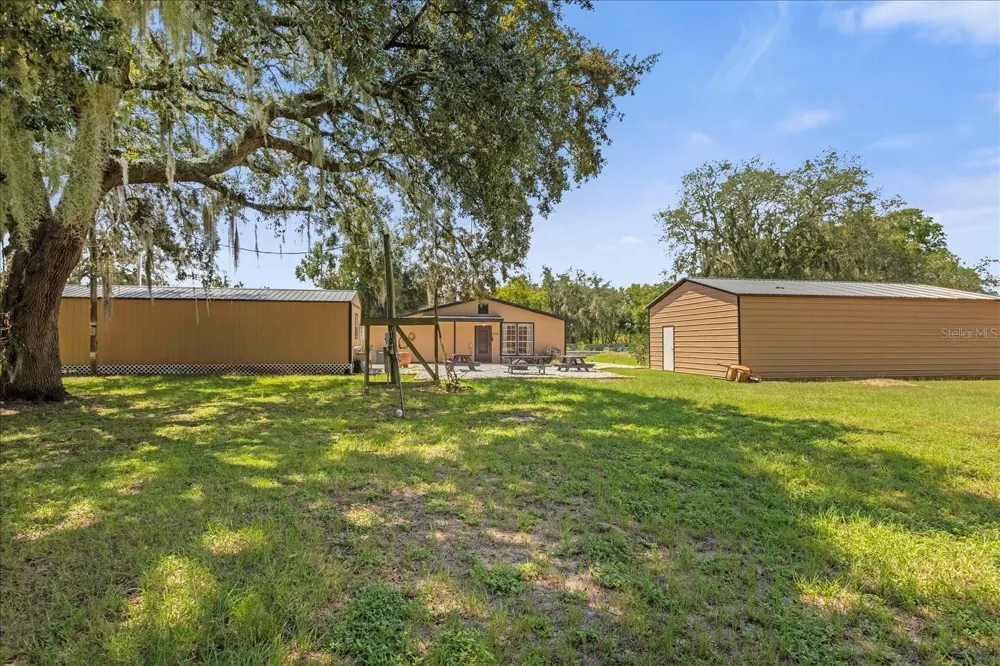 14043 TENNESSEE AVENUE Astatula, FL 34705