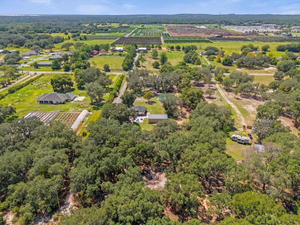 14043 TENNESSEE AVENUE Astatula, FL 34705