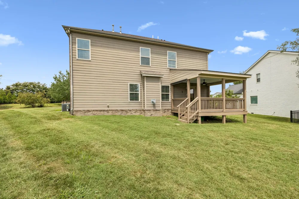 2012 Devonwood Ln Thompsons Station, TN 37179