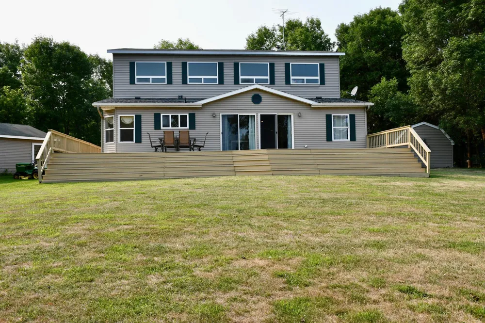 22273 Peterson Lane Detroit Lakes, MN 56501
