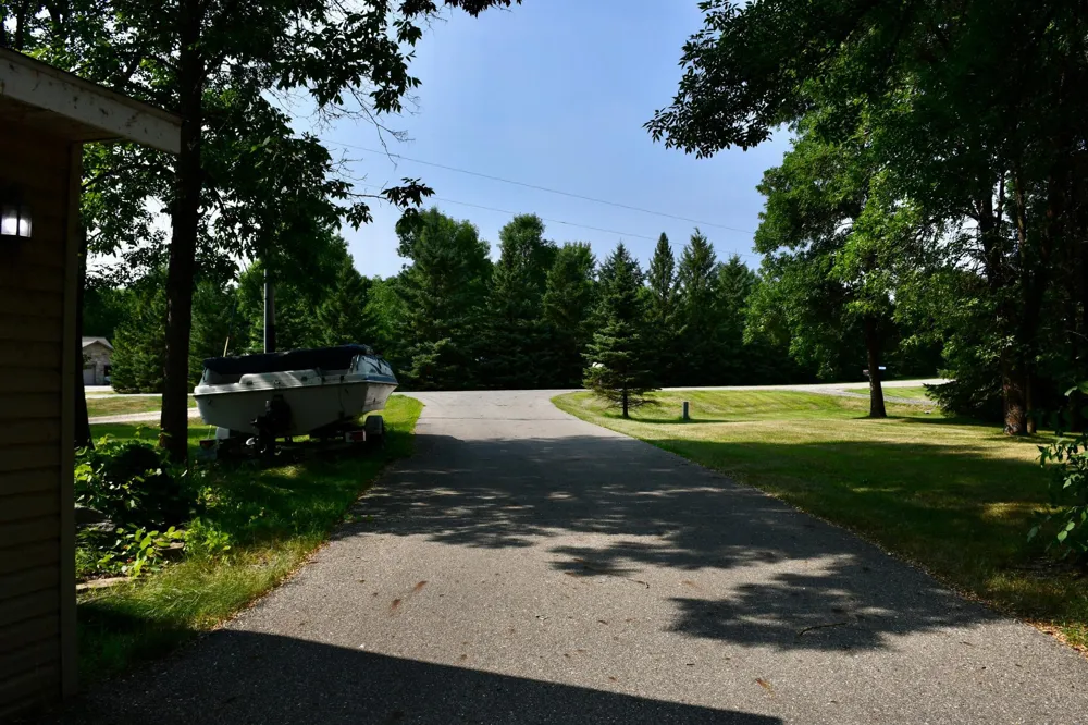 22273 Peterson Lane Detroit Lakes, MN 56501