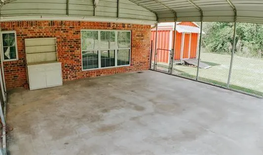 289 County Road 812 Buna, TX 77612