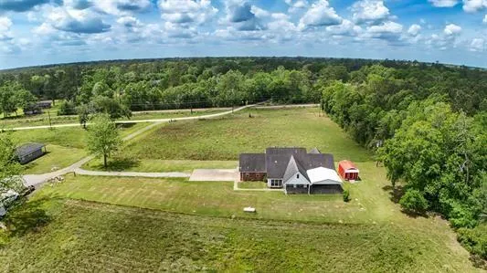 289 County Road 812 Buna, TX 77612