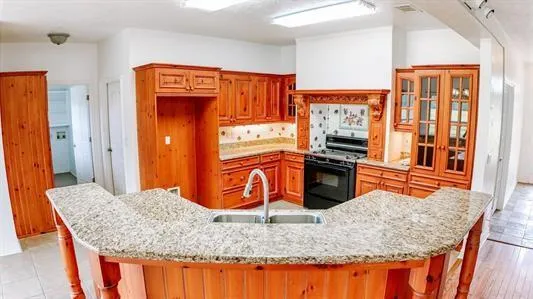 289 County Road 812 Buna, TX 77612