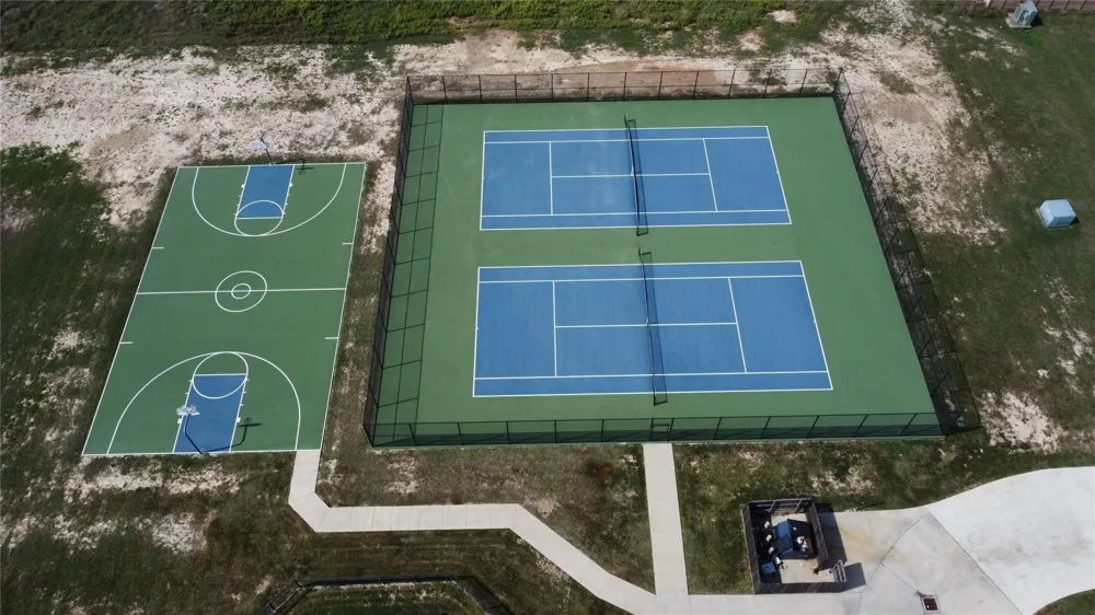 3368 Bay Point Palacios, TX 77465