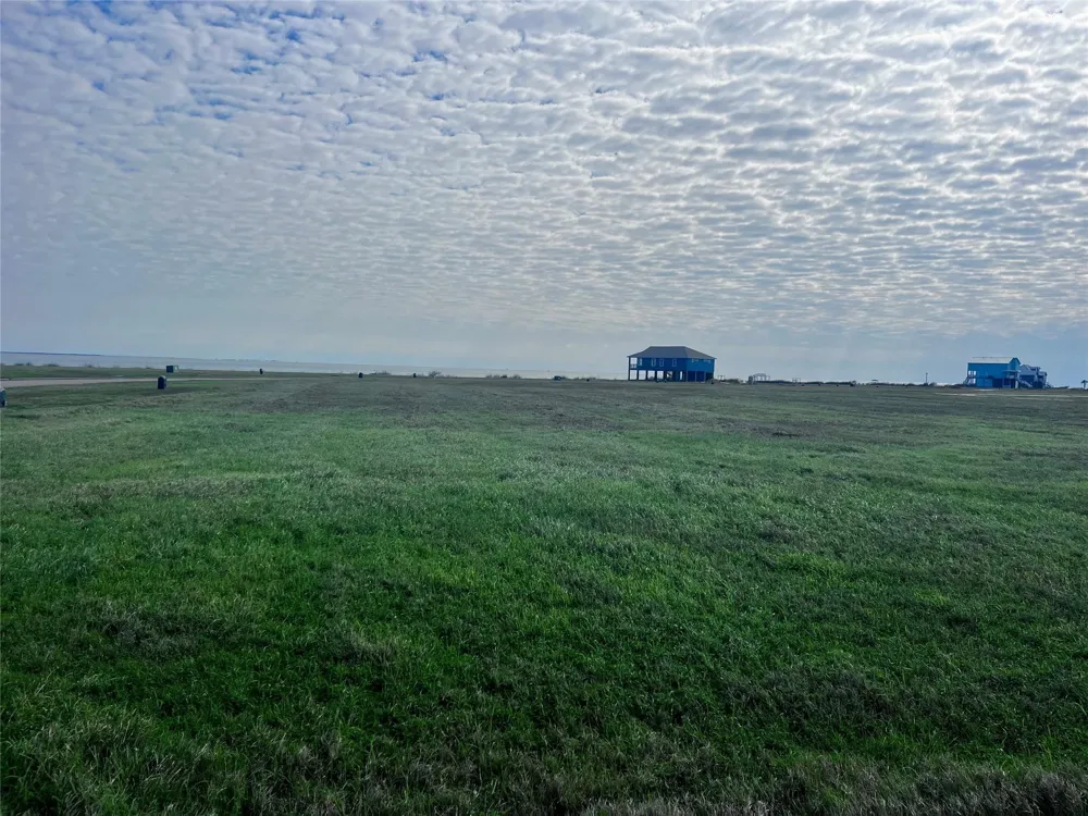 3368 Bay Point Palacios, TX 77465