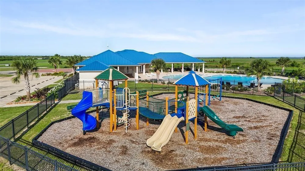 3368 Bay Point Palacios, TX 77465