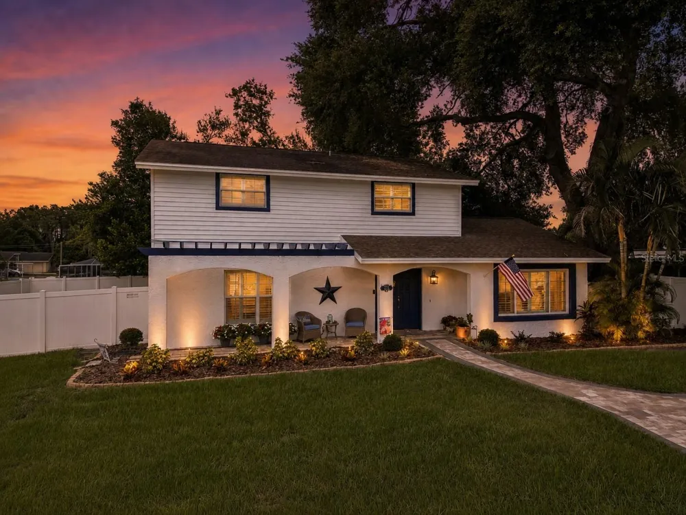 3133 W IDLEWILD AVENUE Tampa, FL 33614