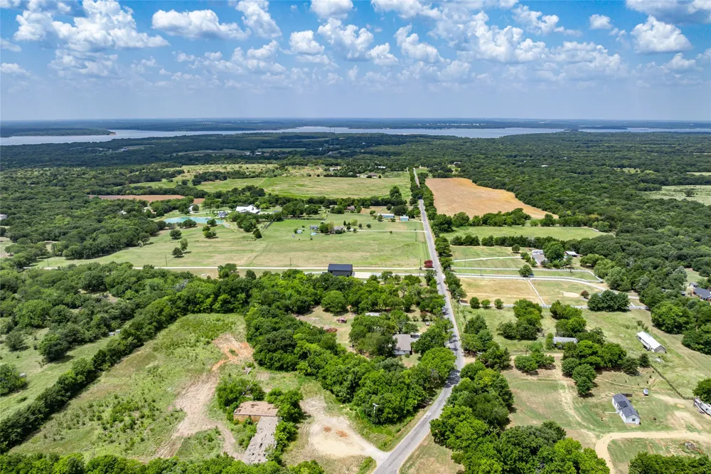 414 Flowing Wells Road Pottsboro, TX 75076