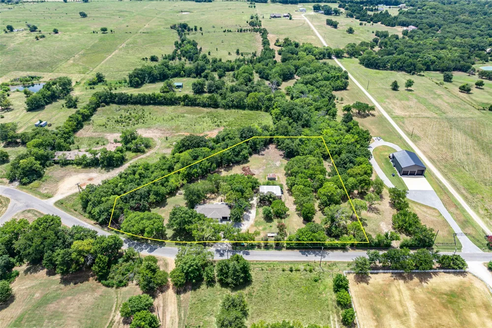414 Flowing Wells Road Pottsboro, TX 75076